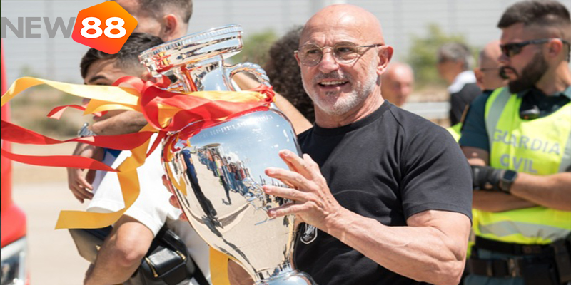 De la Fuente v&agrave; mục ti&ecirc;u World Cup 2026