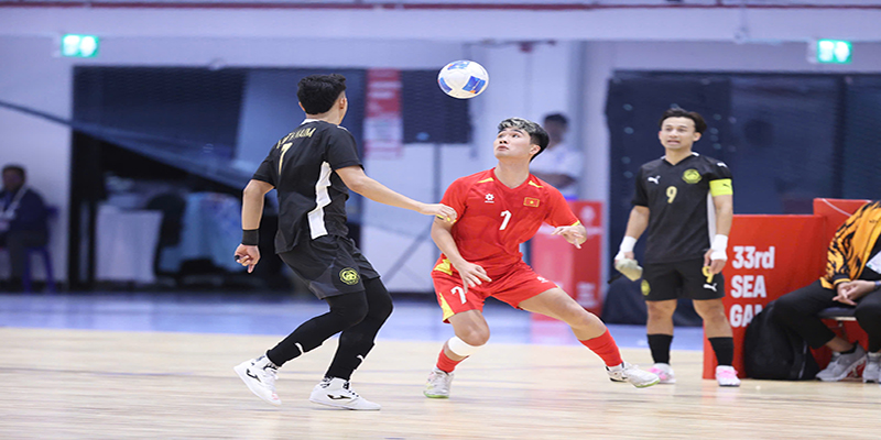 ĐT futsal Việt Nam trước trận đấu sống c&ograve;n với Indonesia