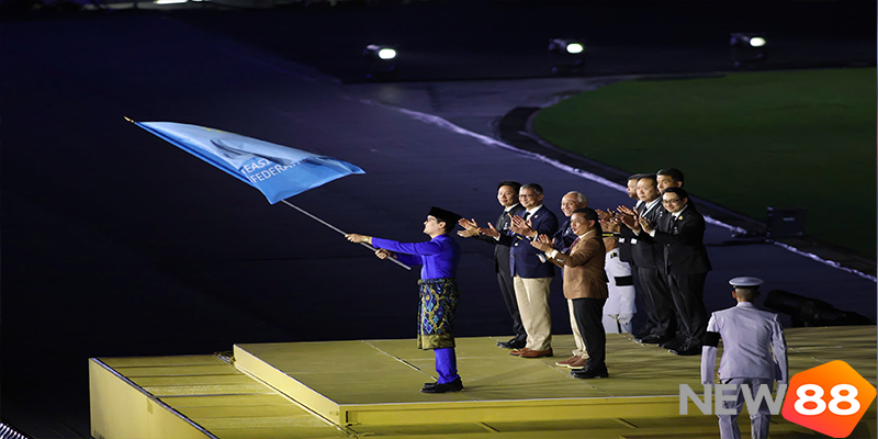Nghi thức hạ cờ v&agrave; trao quyền đăng cai SEA Games 34