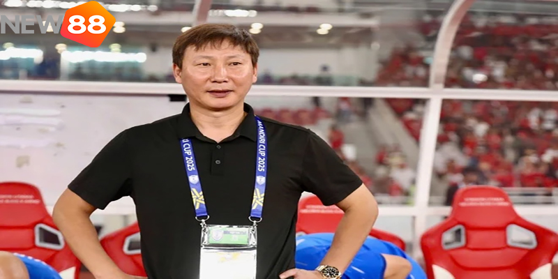 HLV Kim Sang-Sik V&agrave; H&agrave;nh Tr&igrave;nh Đầy Cảm X&uacute;c Ở Chung Kết SEA Games 33