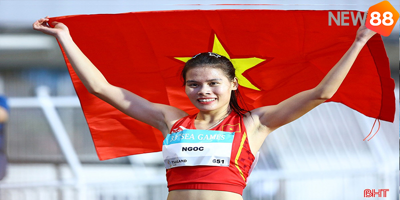 Nguyễn Thị Ngọc nhận Huy chương v&agrave;ng nội dung 400m